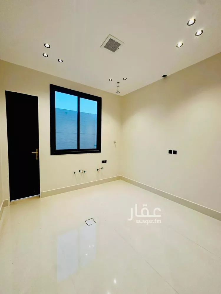 Villa for Sale in Riyadh Al Mahdiyah 15