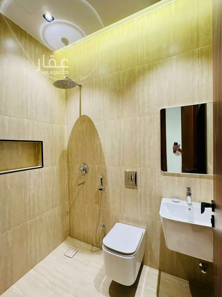 شقة للإيجار في شارع ابن أبي الشكر الفلكي, حي المهدية, مدينة الرياض, منطقة الرياض 8