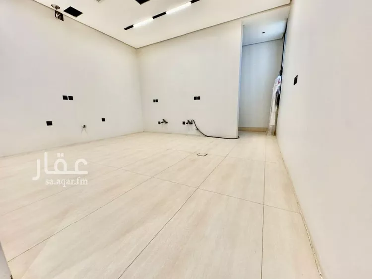 فيلا للبيع في شارع إسماعيل الصائغ, حي المهدية, مدينة الرياض, منطقة الرياض 9