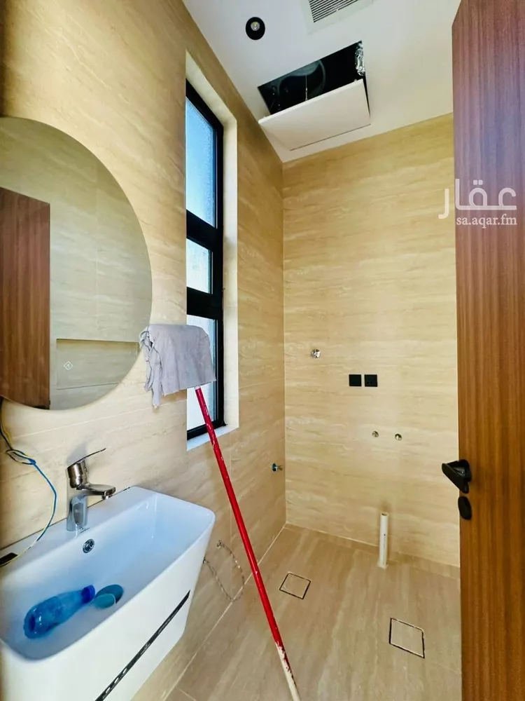 فيلا للبيع في شارع ممر75, حي المهدية, مدينة الرياض, منطقة الرياض 13