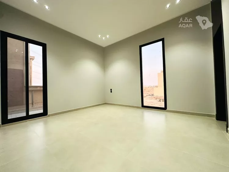 فيلا للبيع في شارع علي بن الحسن الريحاني, حي المهدية, مدينة الرياض, منطقة الرياض 5