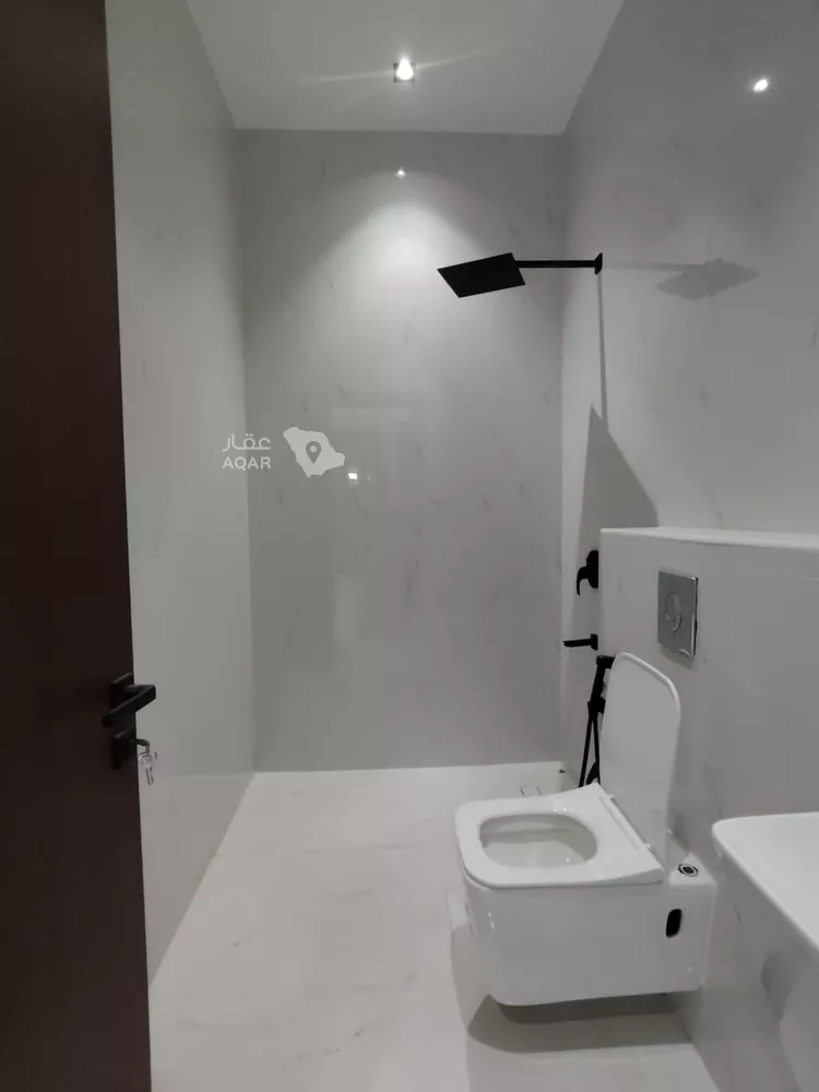 عمارة للإيجار في شارع ابي بكر البناء, حي المهدية, مدينة الرياض, منطقة الرياض 7
