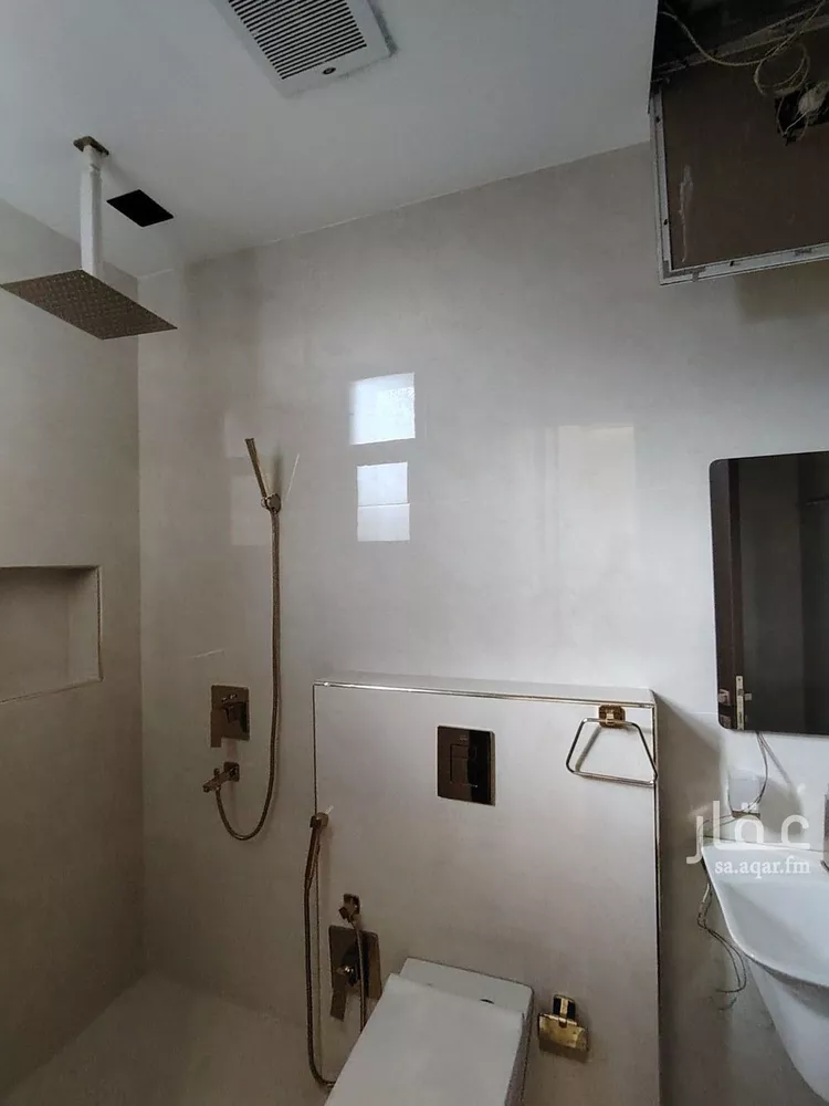 شقة للبيع في شارع ابن أبي الشكر الفلكي, حي المهدية, مدينة الرياض, منطقة الرياض 9