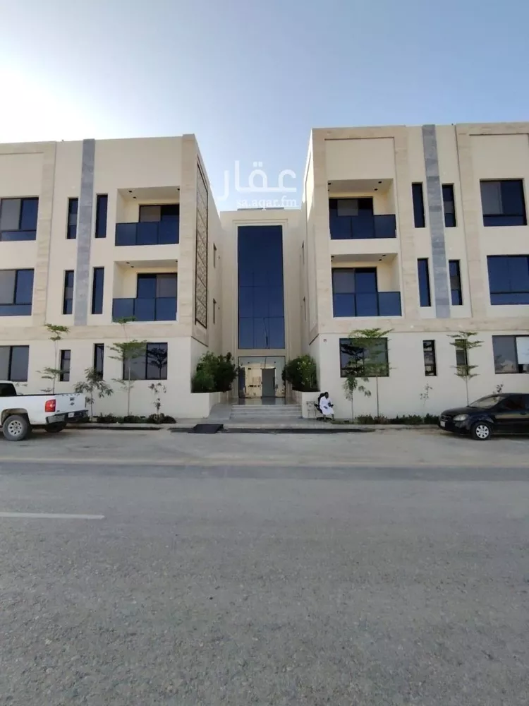 شقة للبيع في شارع ابن أبي الشكر الفلكي, حي المهدية, مدينة الرياض, منطقة الرياض صورة 2