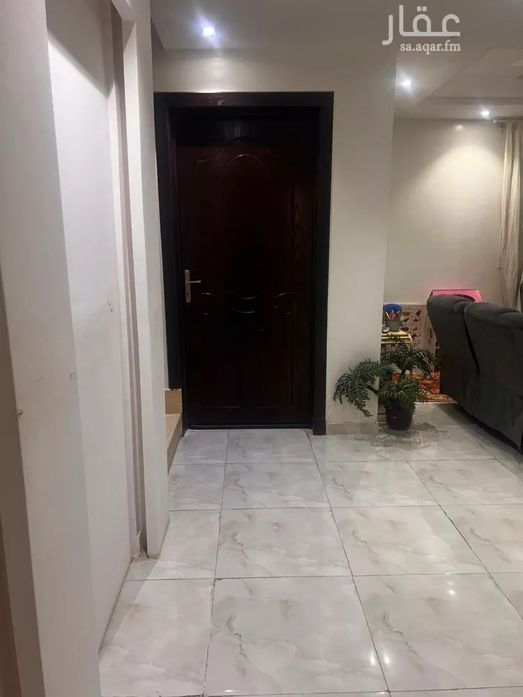 فيلا للبيع في شارع ابن الشيرازي, حي المهدية, مدينة الرياض, منطقة الرياض 15
