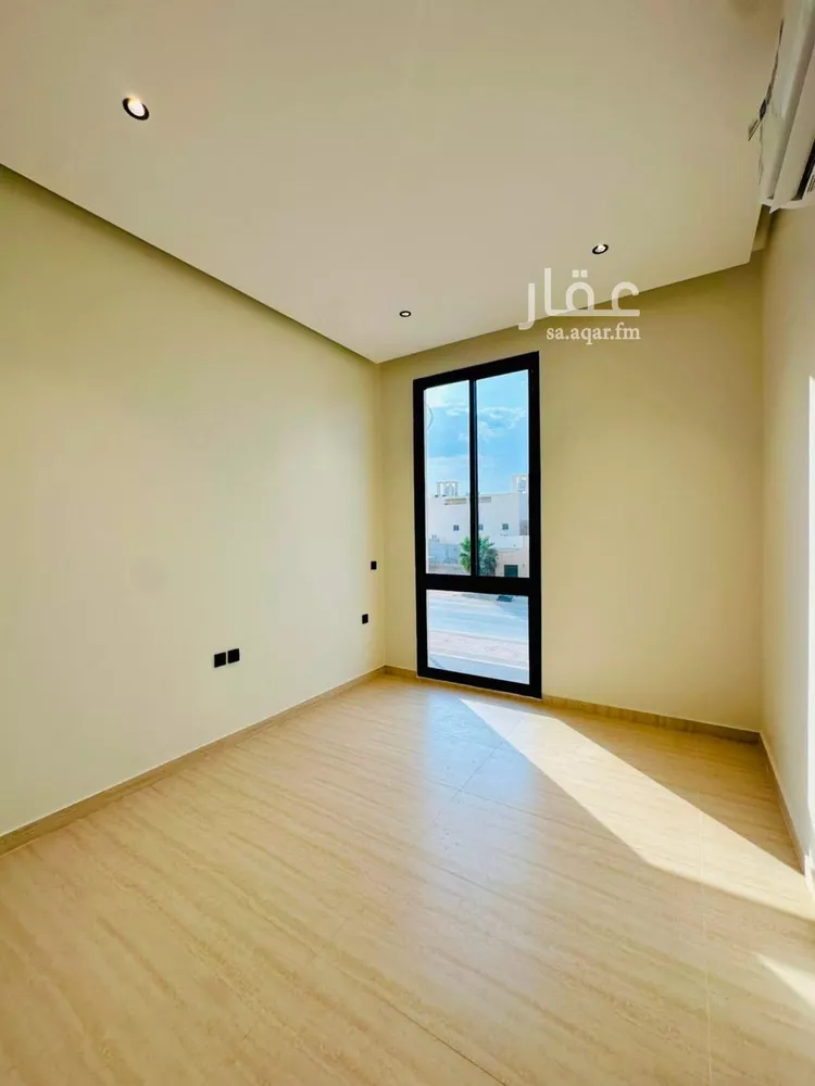عمارة للإيجار في شارع محمد نور رحيمي, حي المهدية, مدينة الرياض, منطقة الرياض 11