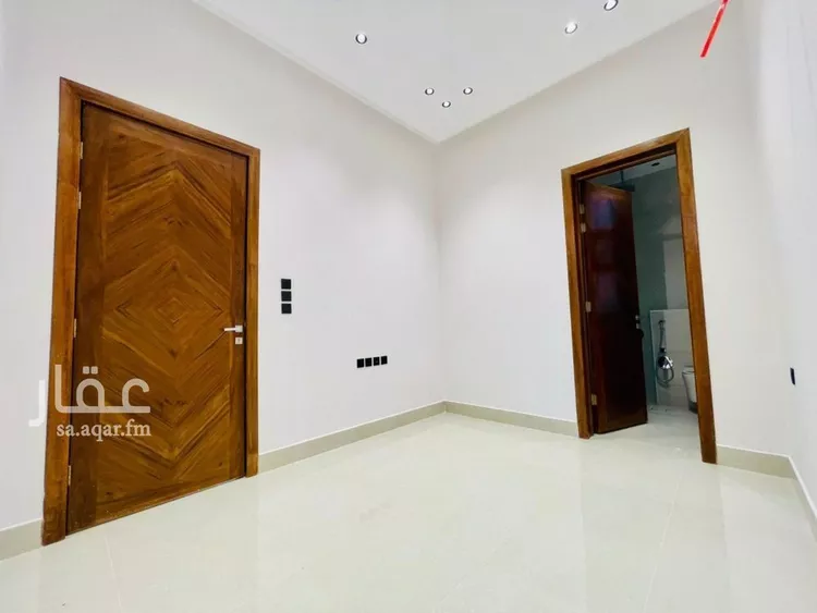 فيلا للبيع في شارع أبي الزناد, حي المهدية, مدينة الرياض, منطقة الرياض 15