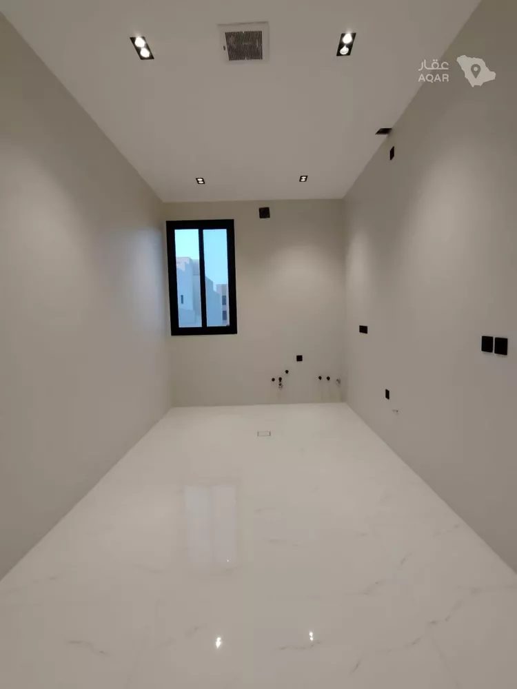 عمارة للإيجار في شارع ابي بكر البناء, حي المهدية, مدينة الرياض, منطقة الرياض 8