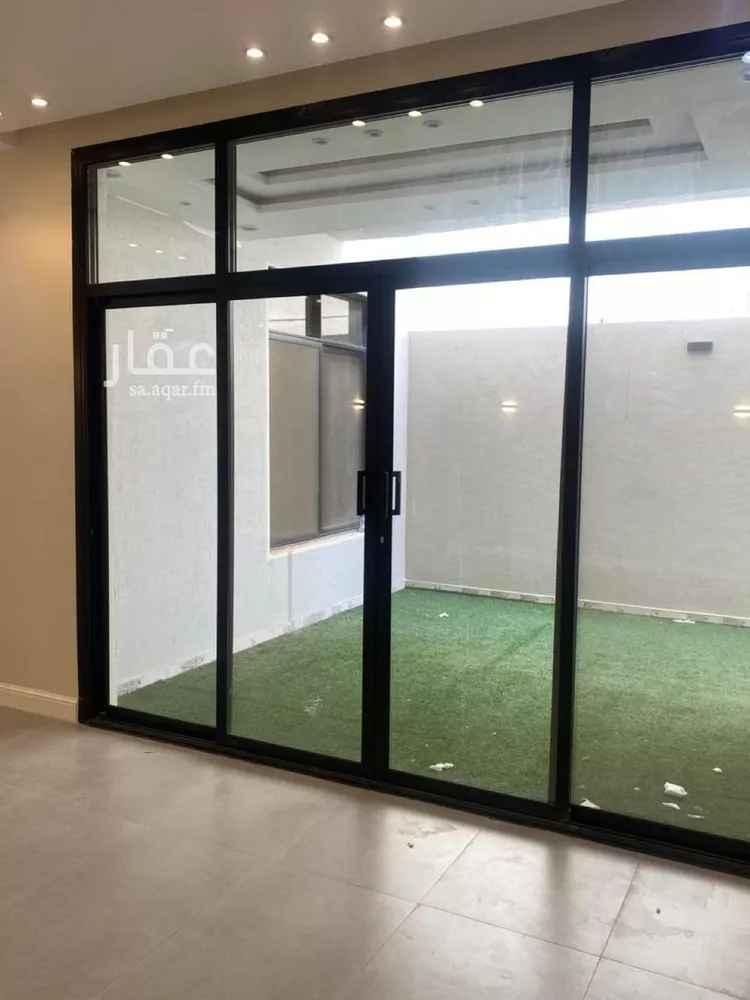 فيلا للبيع في شارع بركات بن الخطاب, حي المهدية, مدينة الرياض, منطقة الرياض صورة 2