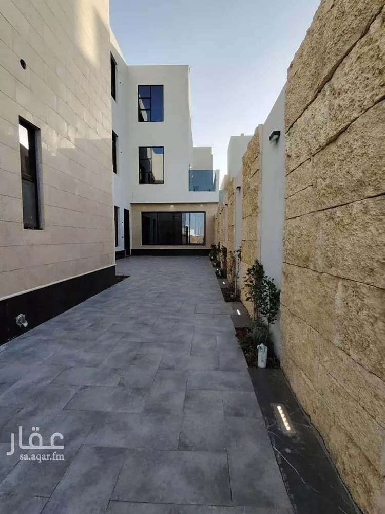 Villa for Sale in Riyadh Al Mahdiyah 9