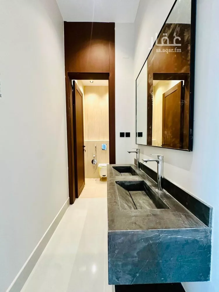 Villa for Sale in Riyadh Al Mahdiyah 12