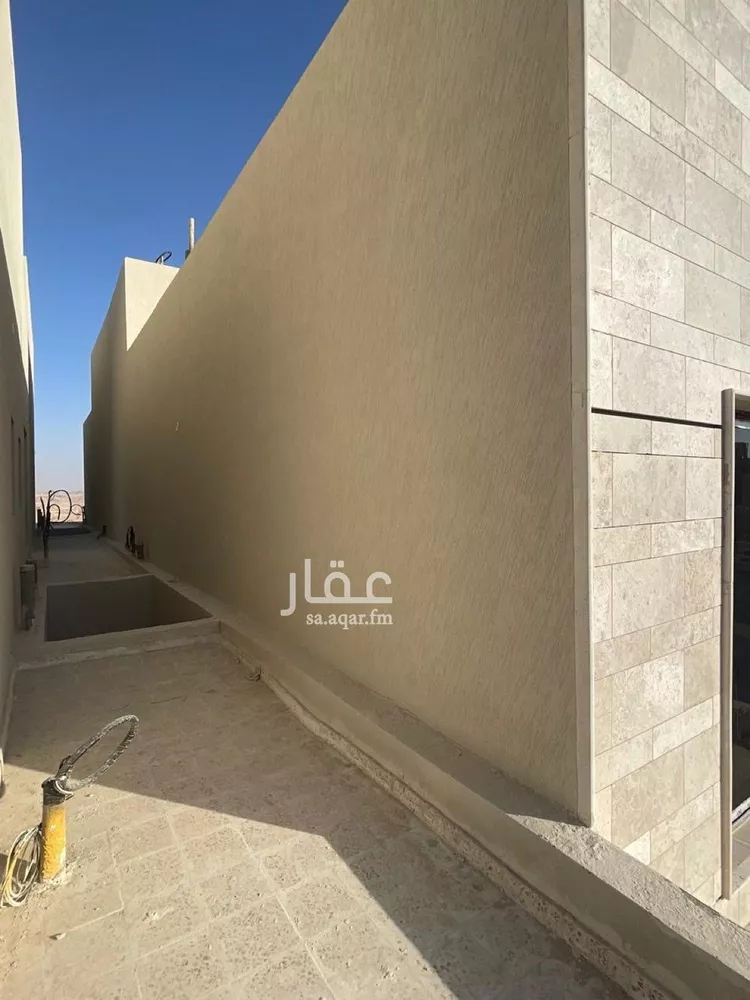 فيلا للبيع في شارع أبي عبدالله محمد بن أيوب, حي المهدية, مدينة الرياض, منطقة الرياض صورة 3