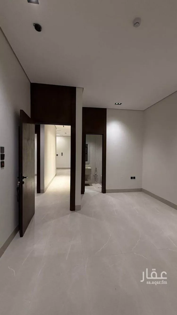 شقة للبيع في شارع أحمد بن نبهان الحافظ, حي المهدية, مدينة الرياض, منطقة الرياض 17
