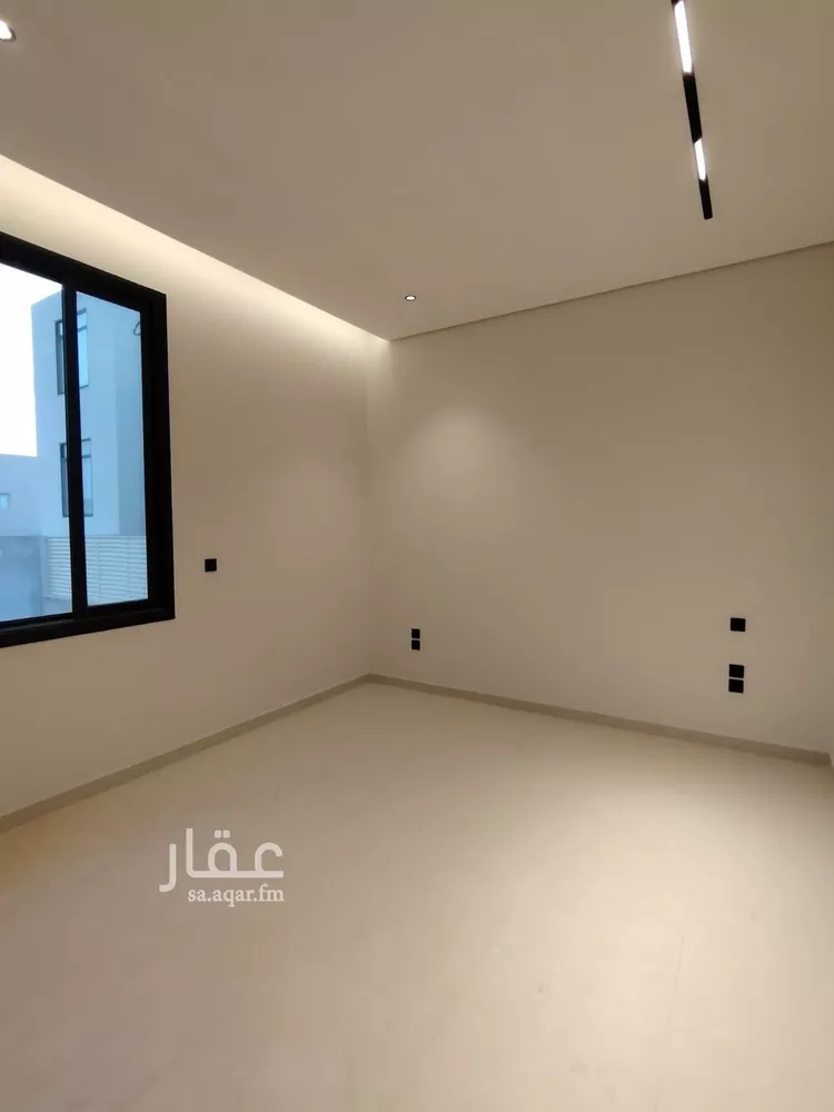 فيلا للبيع في شارع عبيدالله الثقفي, حي المهدية, مدينة الرياض, منطقة الرياض 19