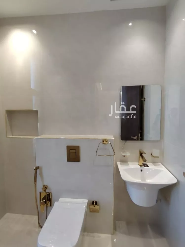 شقة للبيع في شارع ابن أبي الشكر الفلكي, حي المهدية, مدينة الرياض, منطقة الرياض 12