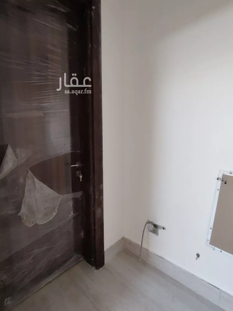 فيلا للبيع في شارع علي بن أحمد البلوي, حي المهدية, مدينة الرياض, منطقة الرياض 8