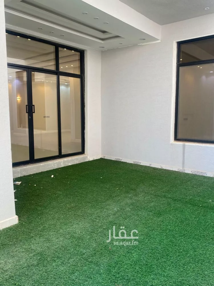 Floor for Sale in Riyadh Al Mahdiyah 22