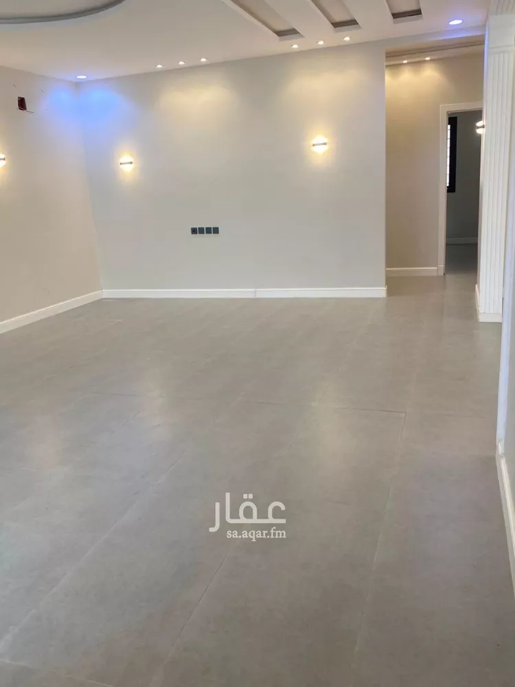 Floor for Sale in Riyadh Al Mahdiyah 17