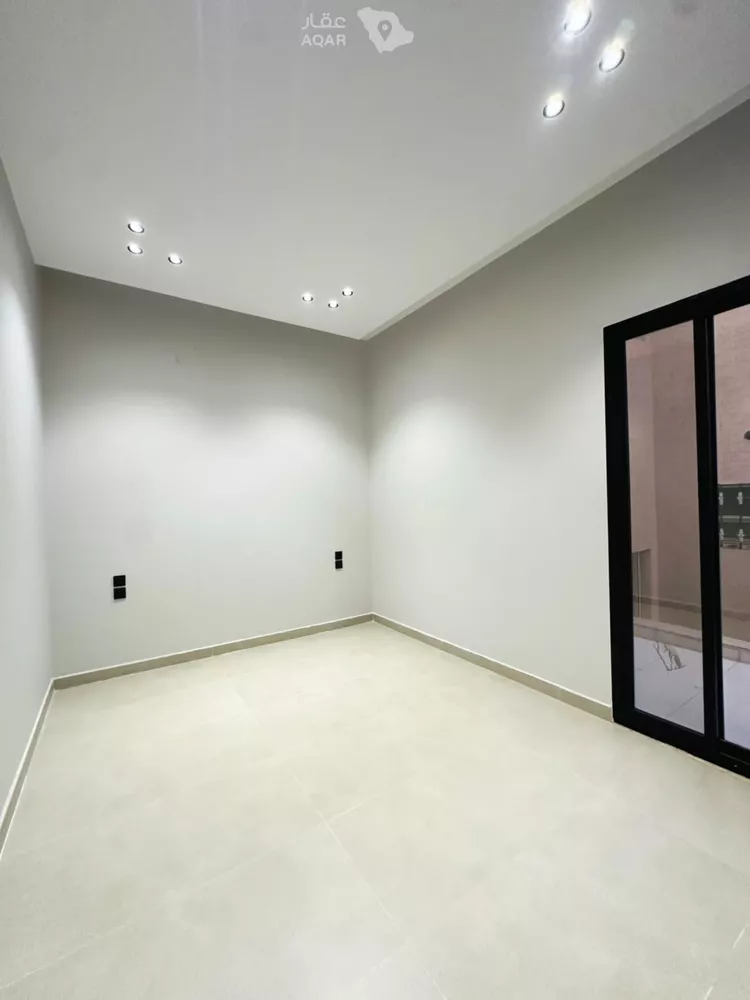 فيلا للبيع في شارع علي بن الحسن الريحاني, حي المهدية, مدينة الرياض, منطقة الرياض 11