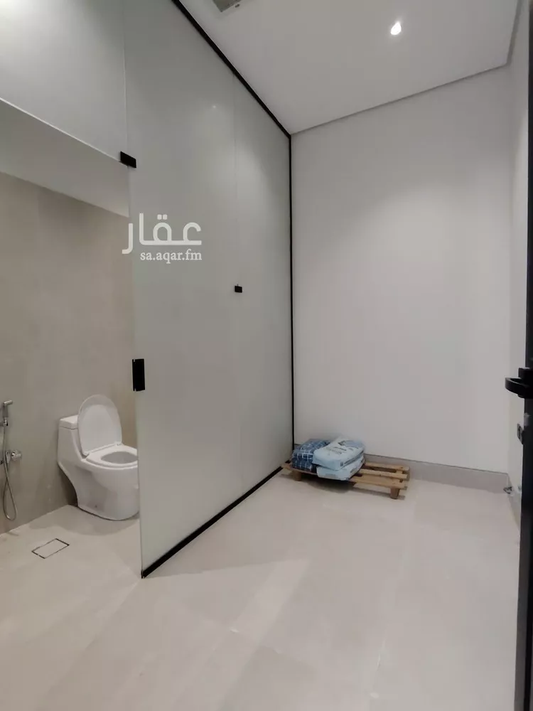 Villa for Sale in Riyadh Al Mahdiyah 16