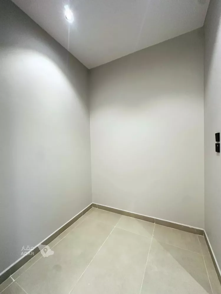 فيلا للبيع في شارع علي بن الحسن الريحاني, حي المهدية, مدينة الرياض, منطقة الرياض 16