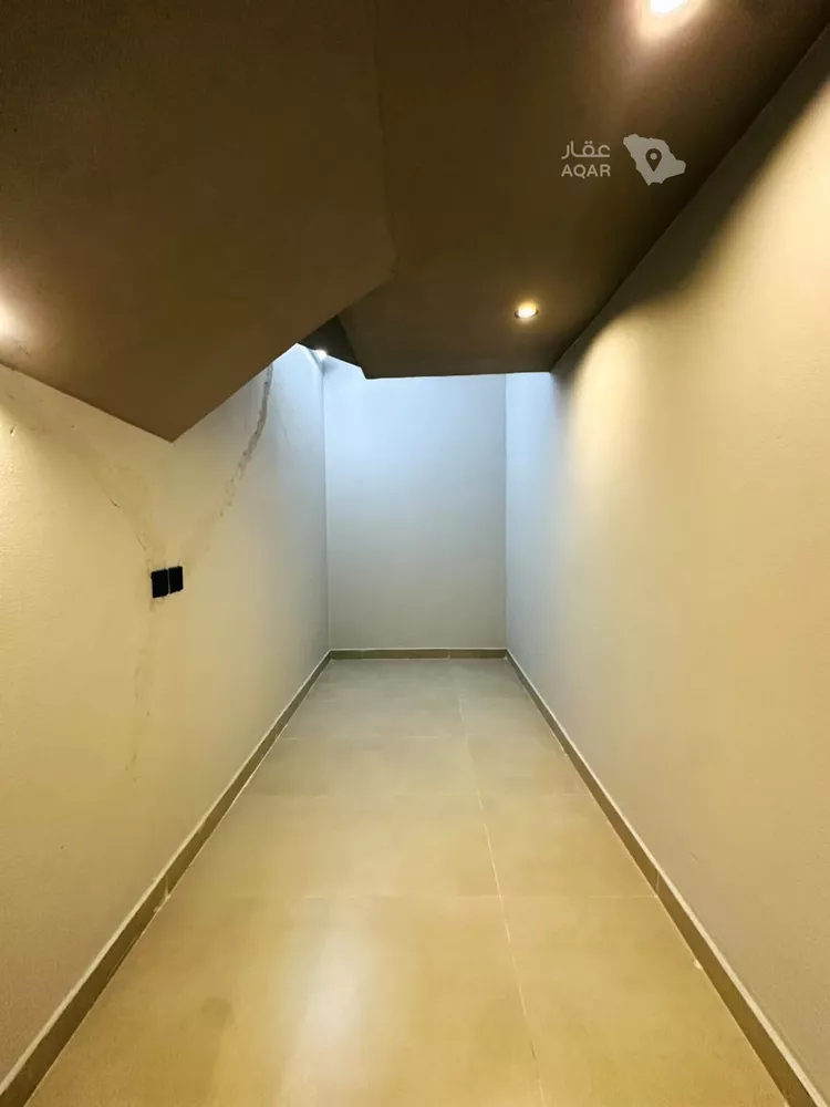 فيلا للبيع في شارع علي بن الحسن الريحاني, حي المهدية, مدينة الرياض, منطقة الرياض 28