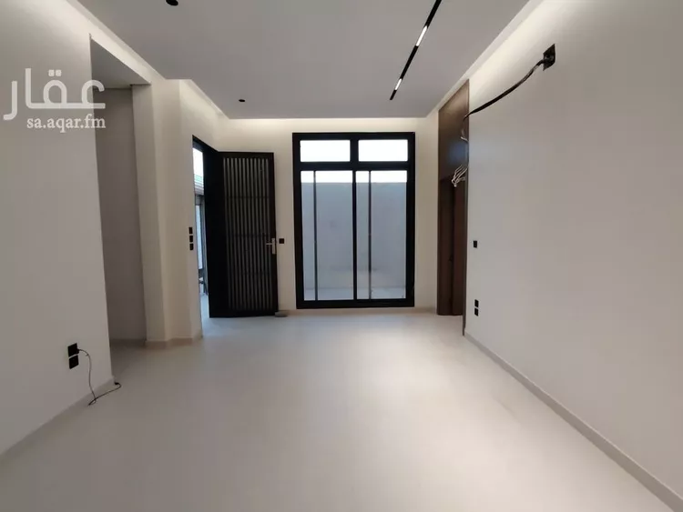 فيلا للبيع في شارع عبيدالله الثقفي, حي المهدية, مدينة الرياض, منطقة الرياض 10