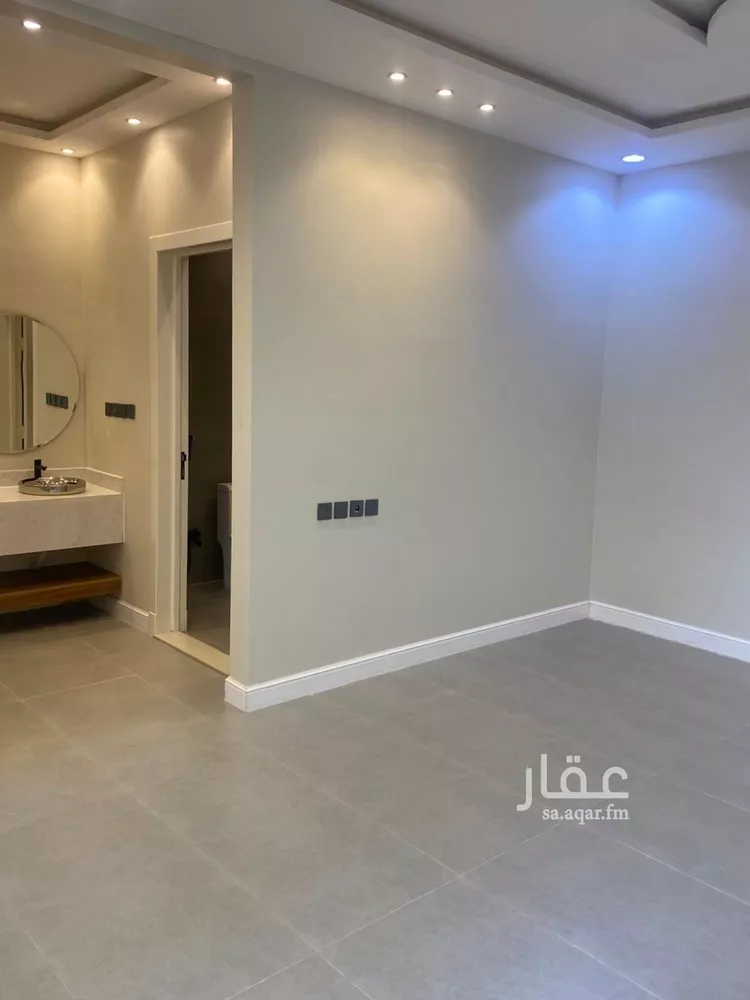 Floor for Sale in Riyadh Al Mahdiyah 24