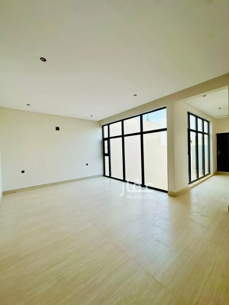 Villa for Sale in Riyadh Al Mahdiyah 16