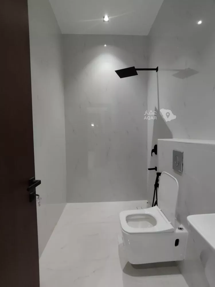 عمارة للإيجار في شارع ابي بكر البناء, حي المهدية, مدينة الرياض, منطقة الرياض 6