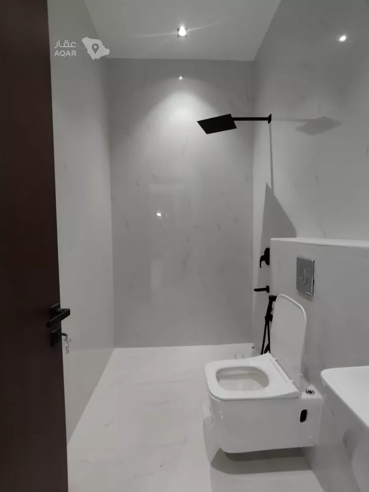 عمارة للإيجار في شارع ابي بكر البناء, حي المهدية, مدينة الرياض, منطقة الرياض 14