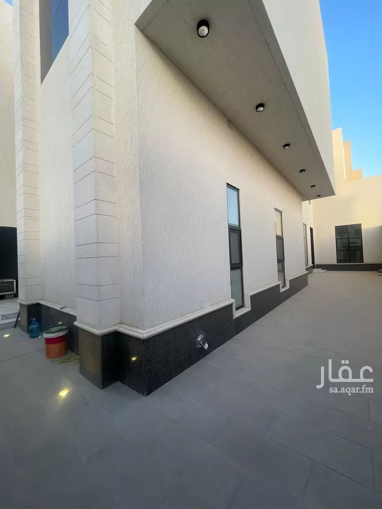 فيلا للبيع في شارع أبي الشيخ الأصبهاني, حي المهدية, مدينة الرياض, منطقة الرياض صورة 5