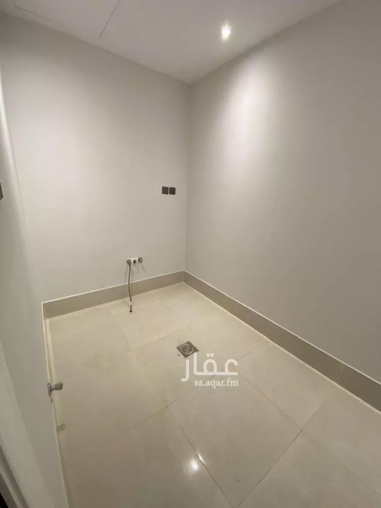 شقة للبيع في شارع محمد بن عبدالعزيز العجاجي, حي القيروان, مدينة الرياض, منطقة الرياض صورة 3