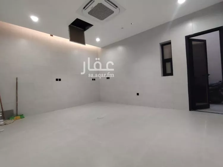 Villa for Sale in Riyadh Al Mahdiyah 15