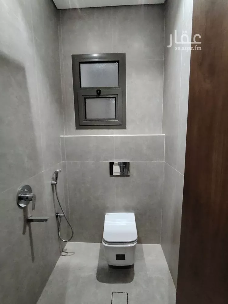 عمارة للبيع في شارع عمير بن سنان بن عرفطة, حي المهدية, مدينة الرياض, منطقة الرياض 14