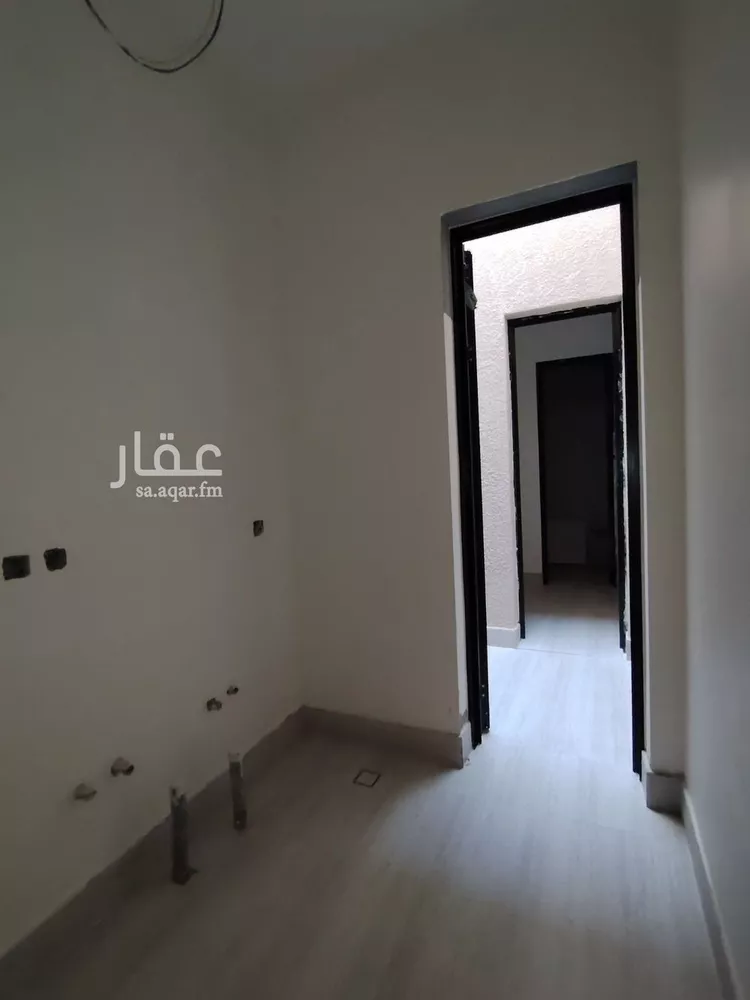 فيلا للبيع في شارع علي بن أحمد البلوي, حي المهدية, مدينة الرياض, منطقة الرياض 13