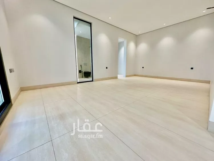 فيلا للبيع في شارع إسماعيل الصائغ, حي المهدية, مدينة الرياض, منطقة الرياض 8