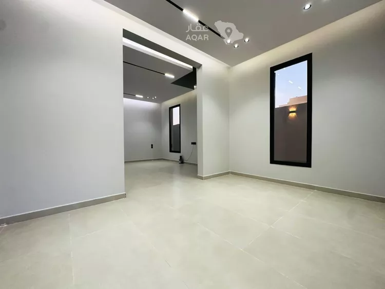 فيلا للبيع في شارع علي بن الحسن الريحاني, حي المهدية, مدينة الرياض, منطقة الرياض 8