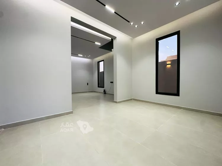 فيلا للبيع في شارع علي بن الحسن الريحاني, حي المهدية, مدينة الرياض, منطقة الرياض 25