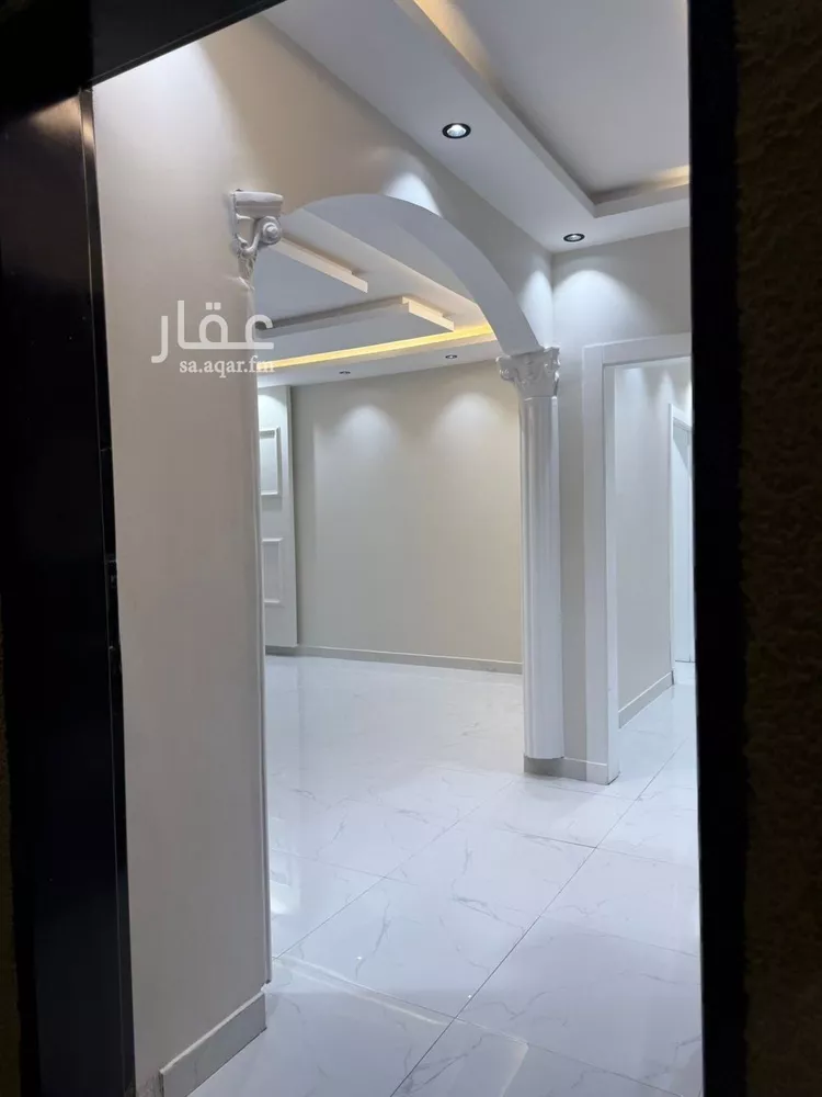 فيلا للبيع في شارع كلثوم بن أوفى, حي المهدية, مدينة الرياض, منطقة الرياض صورة 2