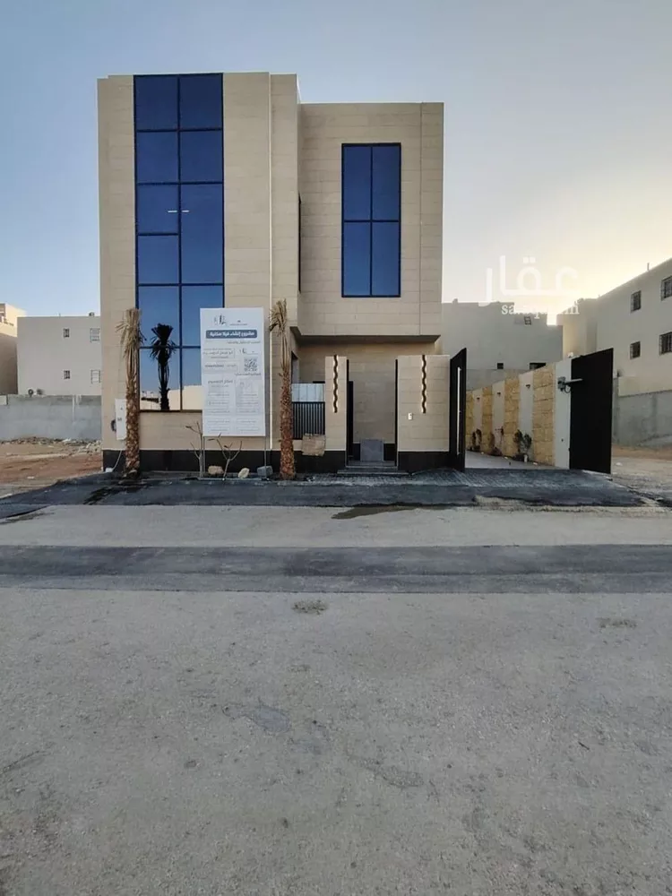 فيلا للبيع في شارع عبدالله بن إبراهيم الشرقاوي, حي المهدية, مدينة الرياض, منطقة الرياض 1 صورة