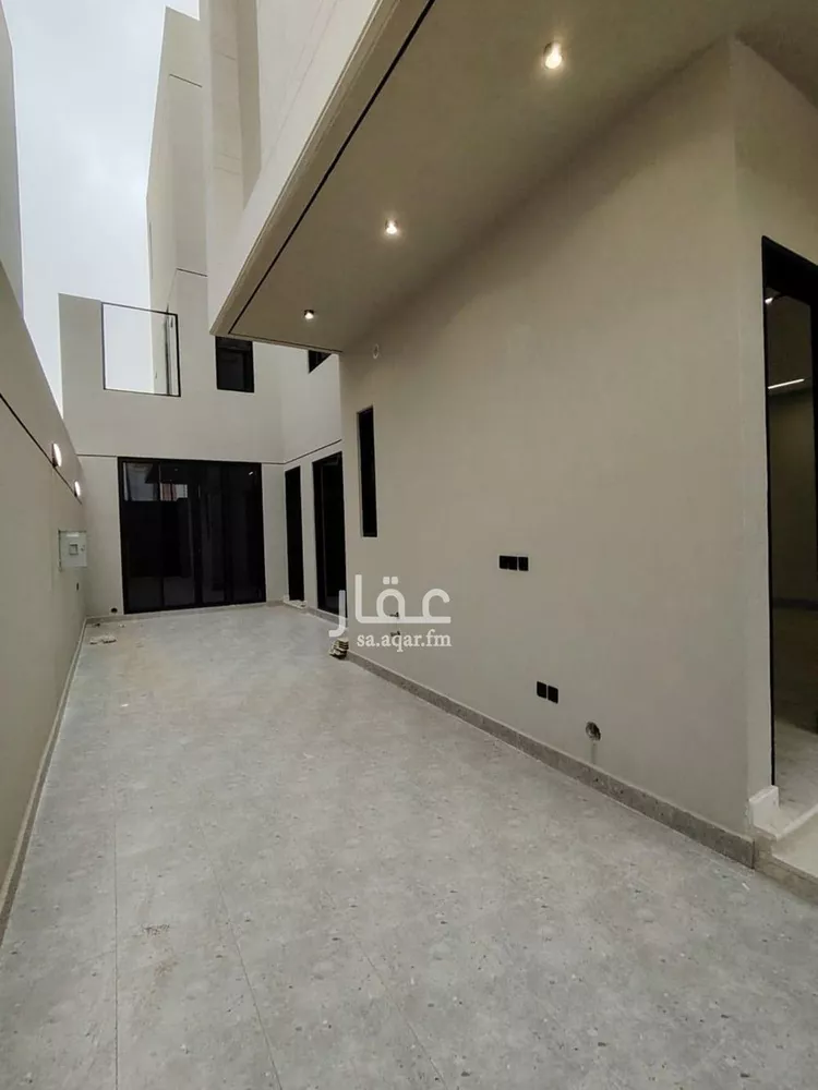 فيلا للبيع في شارع برد بن سينان, حي المهدية, مدينة الرياض, منطقة الرياض صورة 4