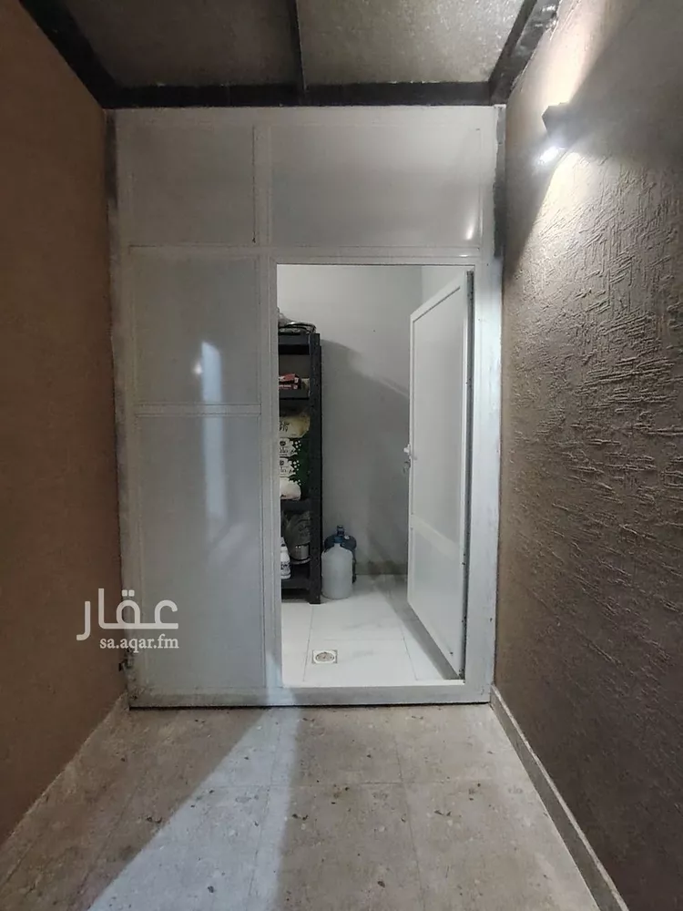 شقة للبيع في شارع زينب بنت أبي سلمة, حي المهدية, مدينة الرياض, منطقة الرياض صورة 3
