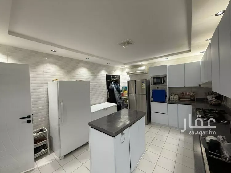 فيلا للبيع في شارع كلثوم بن أوفى, حي المهدية, مدينة الرياض, منطقة الرياض 22