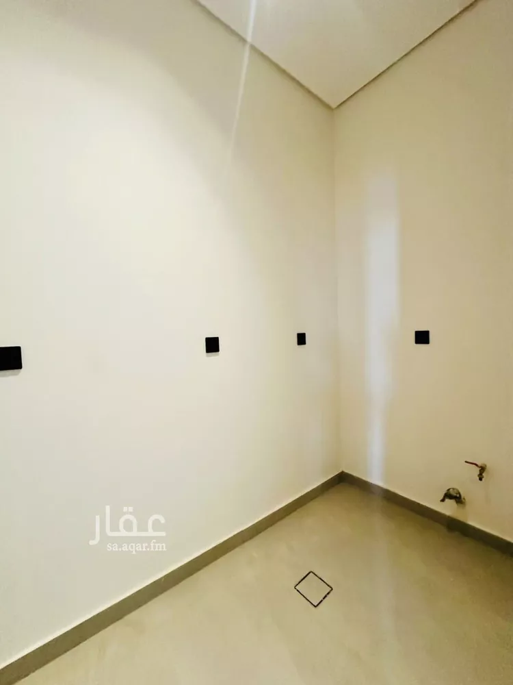 شقة للبيع في شارع عمير بن سنان بن عرفطة, حي المهدية, مدينة الرياض, منطقة الرياض 5