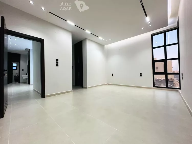 فيلا للبيع في شارع علي بن الحسن الريحاني, حي المهدية, مدينة الرياض, منطقة الرياض 15