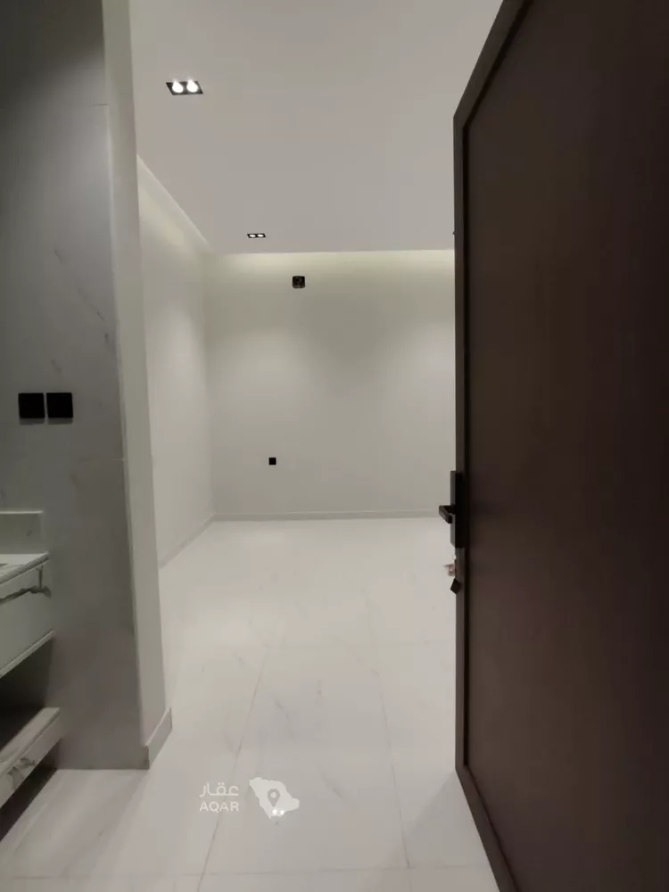عمارة للإيجار في شارع ابي بكر البناء, حي المهدية, مدينة الرياض, منطقة الرياض 12