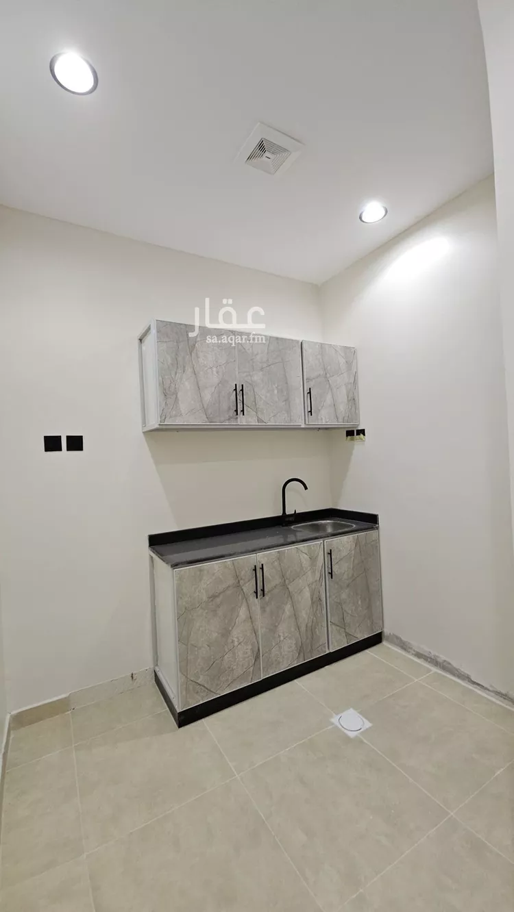 شقة للإيجار في شارع عبدالرحمن بن عزاز, حي الشهداء, مدينة الرياض, منطقة الرياض صورة 2