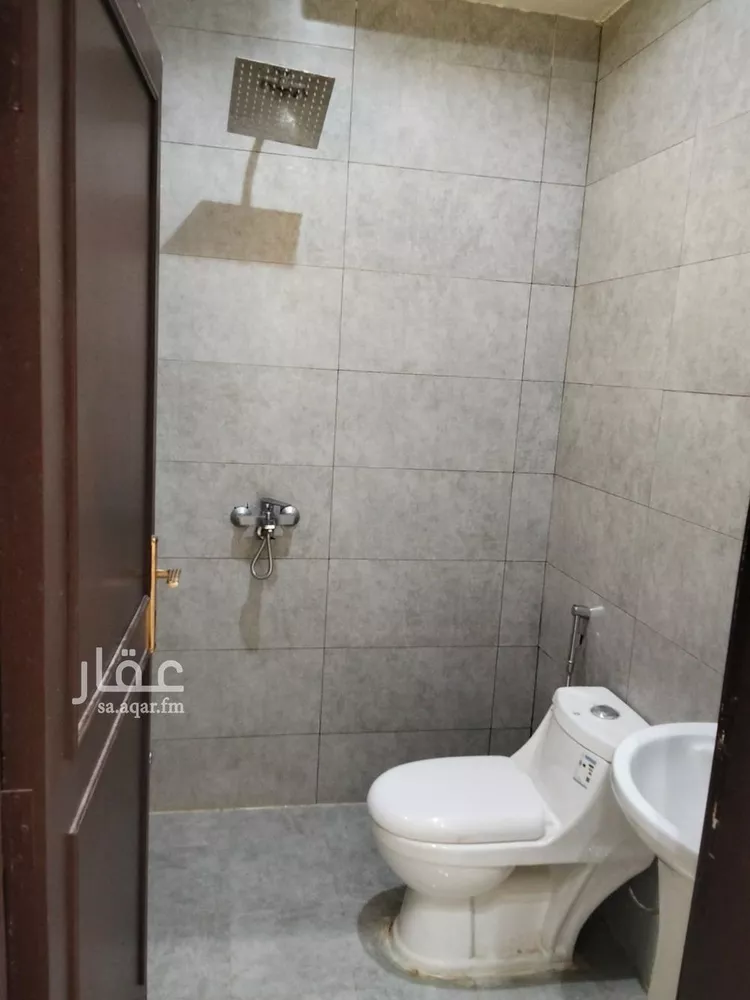 شقة للإيجار في شارع شهيد الدين ثم الوطن عبدالرحمن بن عزاز, حي الشهداء, مدينة الرياض, منطقة الرياض صورة 4