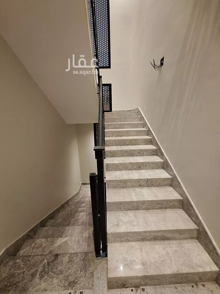 دور للبيع في شارع عيسى بن سهل, حي طويق, مدينة الرياض, منطقة الرياض صورة 5